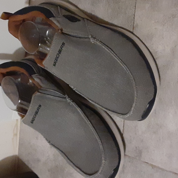 SKECHERS  size  13 men - Picture 3 of 5